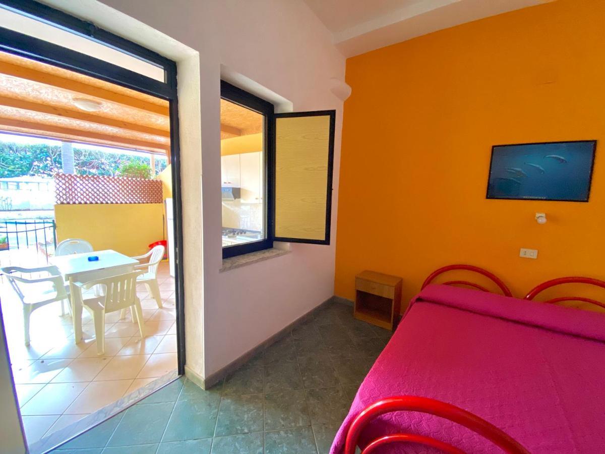 Residence Hotel Felix Ricadi Exterior photo